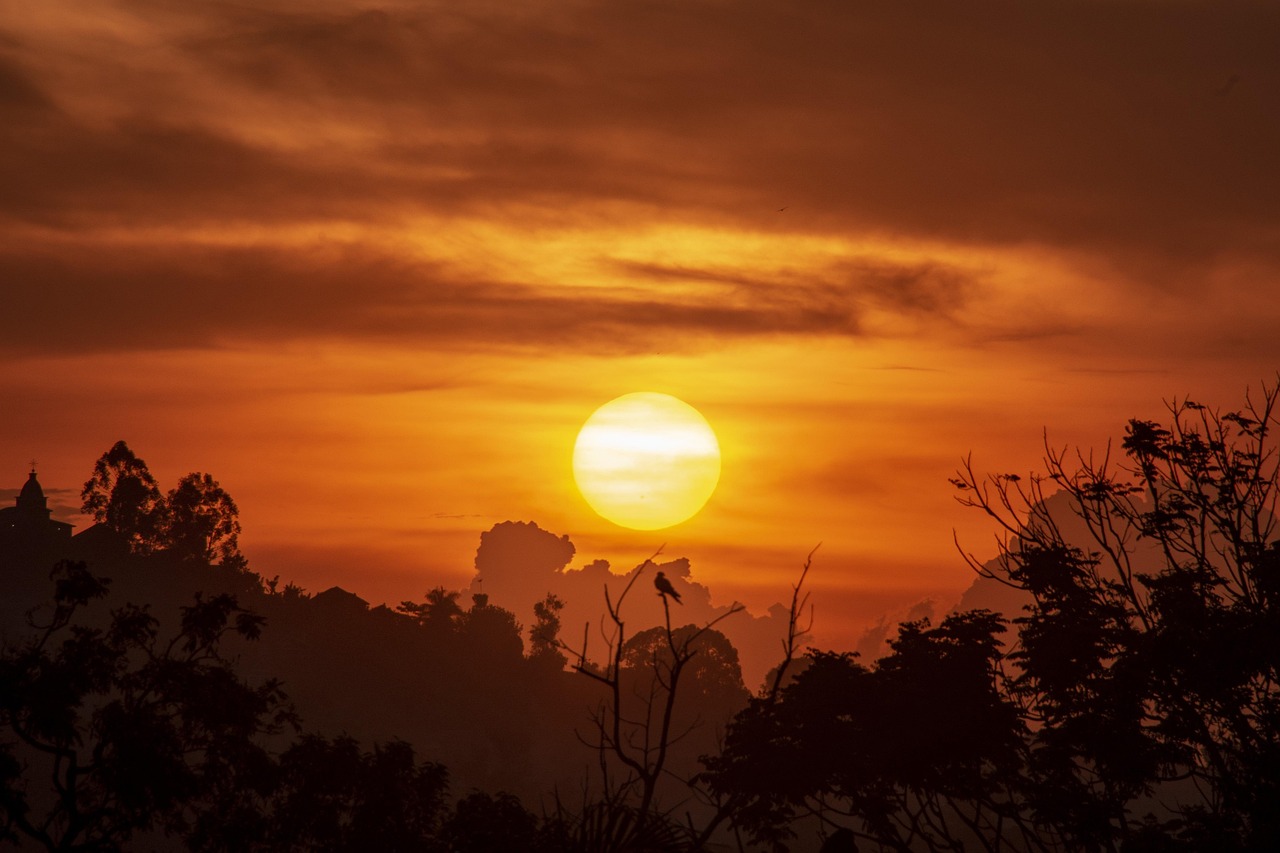 Sunset Uganda Simakade