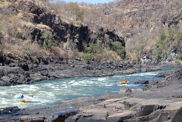 Simakade Zimbabwe River Rafting